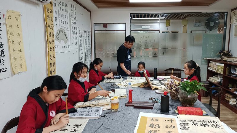 少儿编程教材，价格背后的考量因素