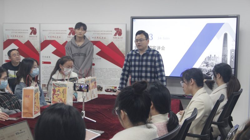 自考本科快速拿证，费用构成及影响因素揭秘